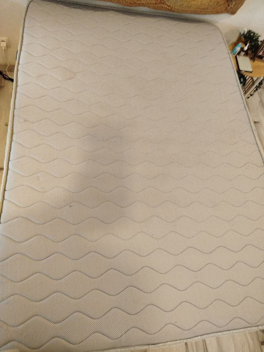 Cama sommier e colchão