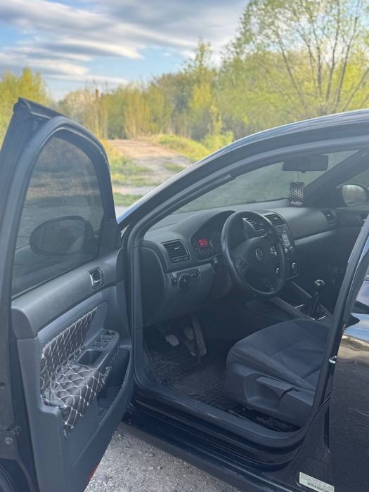 Продам Volkswagen Jetta