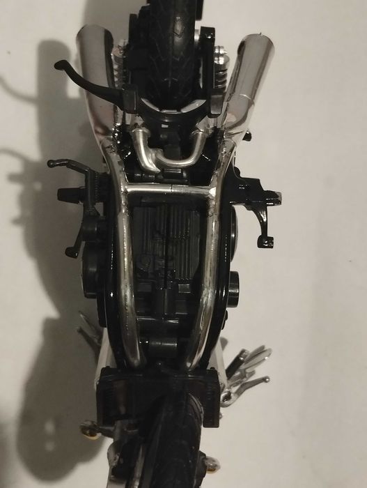 Модель мотоцикла Yamaha VMAX 1993 Black 1/12