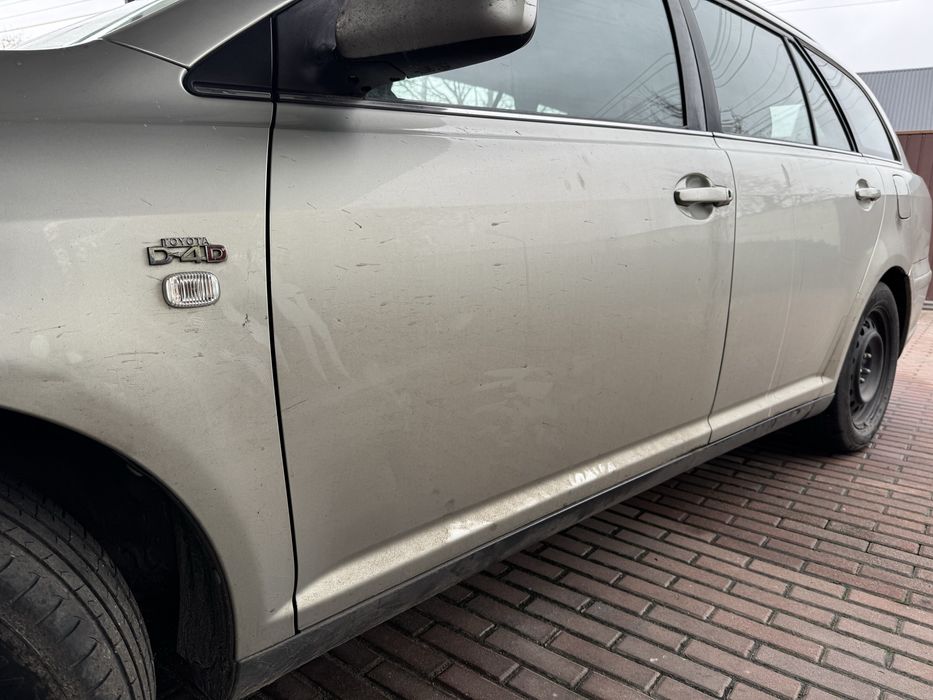 Розборка Шрот Totota Avensis T25 2.0 Дизель D4D Авенсіс Авенсис Тойота