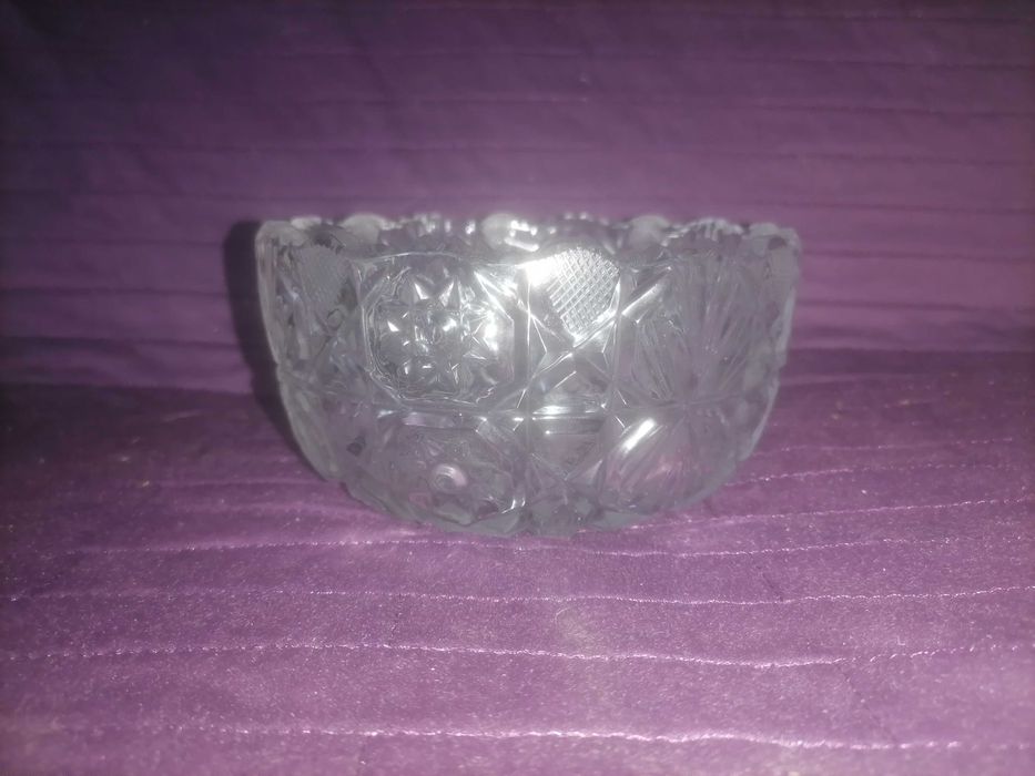 Продам салатницы хрусталь и стекло