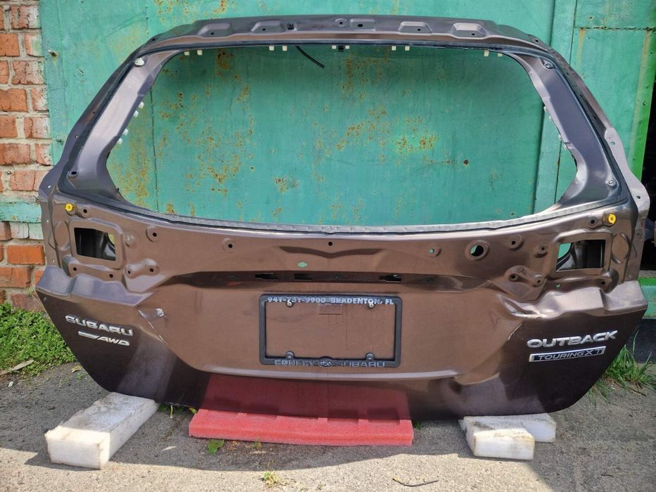 Ляда кришка багажника Subaru Outback b16 2020-2025 60809AN00A9P