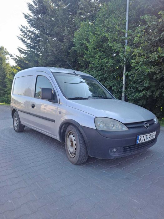 Sprzedam Opel Combo Grupa Chyżbet Sp.zo.o. Charsznica