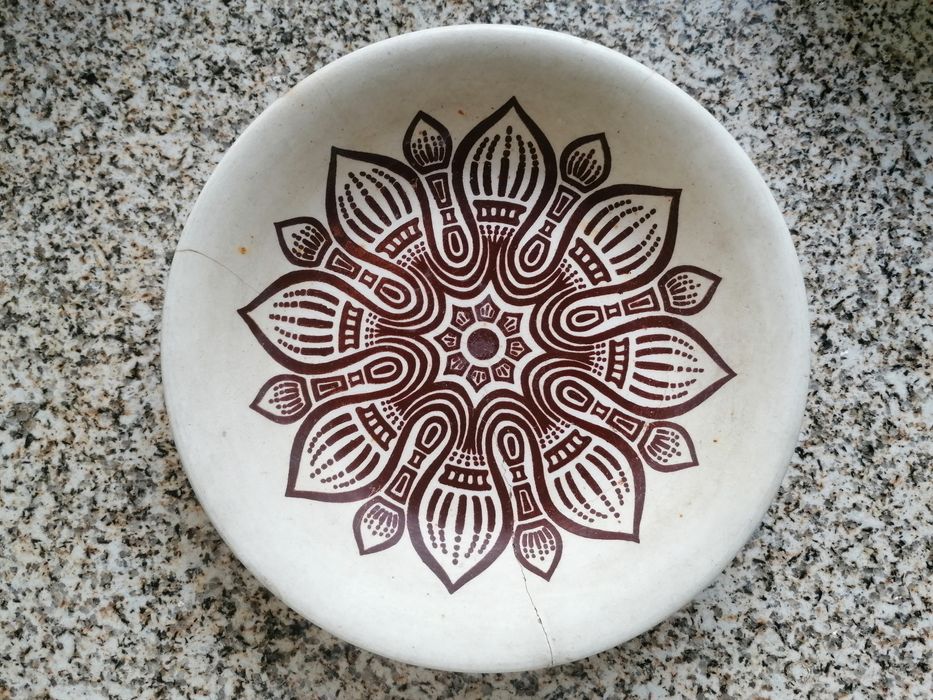 Pratos antigos variados