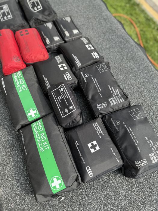 Автомобільні аптечки для автомобіля Mercedes, BMW, Mini, VW, Audi.