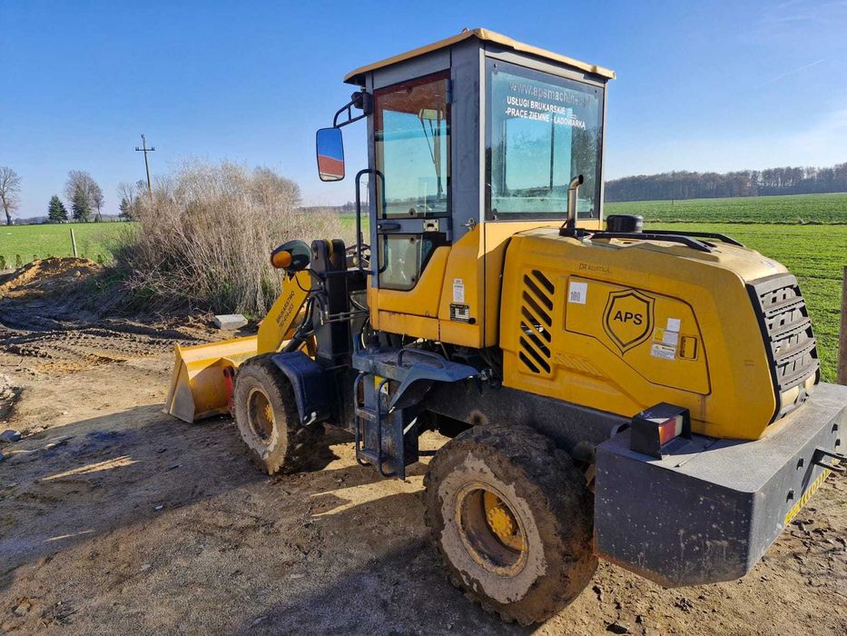 Sprzedam ładowarkę