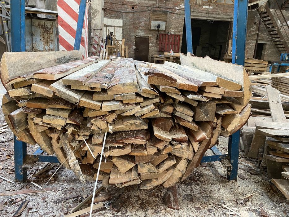 Дрова, обапол сосновий.