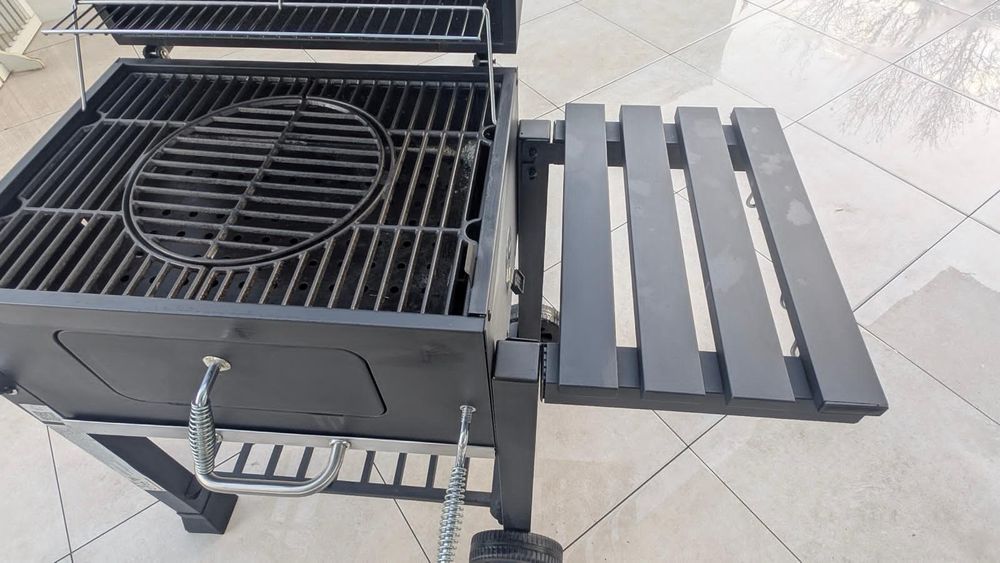Churrasqueira a Carvão Profissional (Estilo Americano)