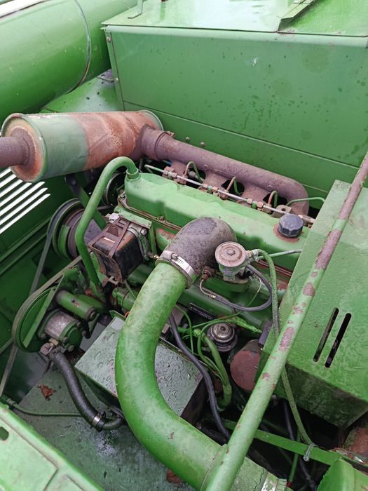 Комбайн John Deere 1042