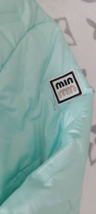 Nowa lekka kurtka miętową r. L