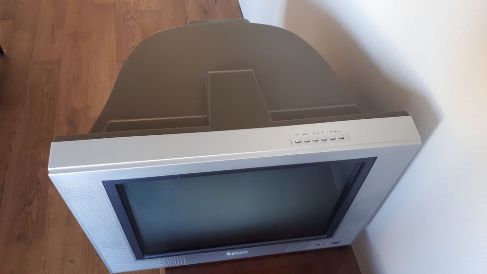 Телевизор Saturn