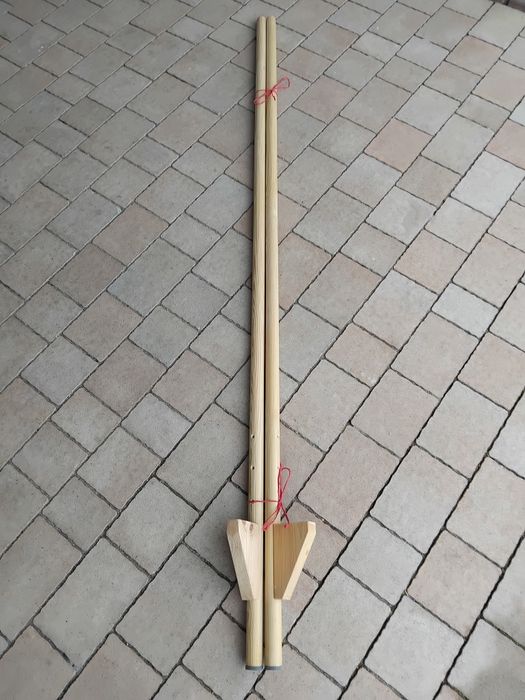 Szczudła z drewna sosnowego