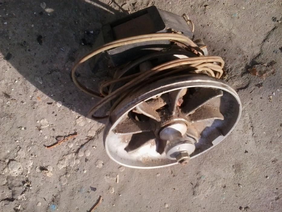 Двигатель асинхронный