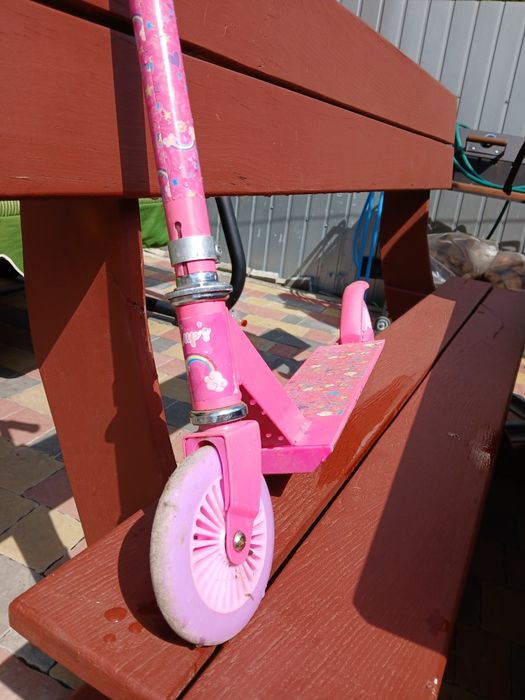 Самокат , трюковий самокат.