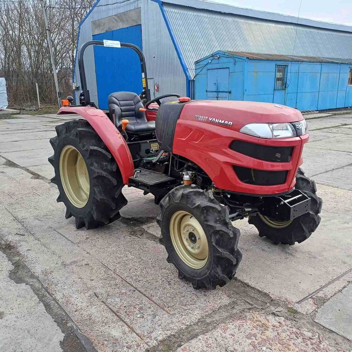 Трактор Yanmar EF 393T