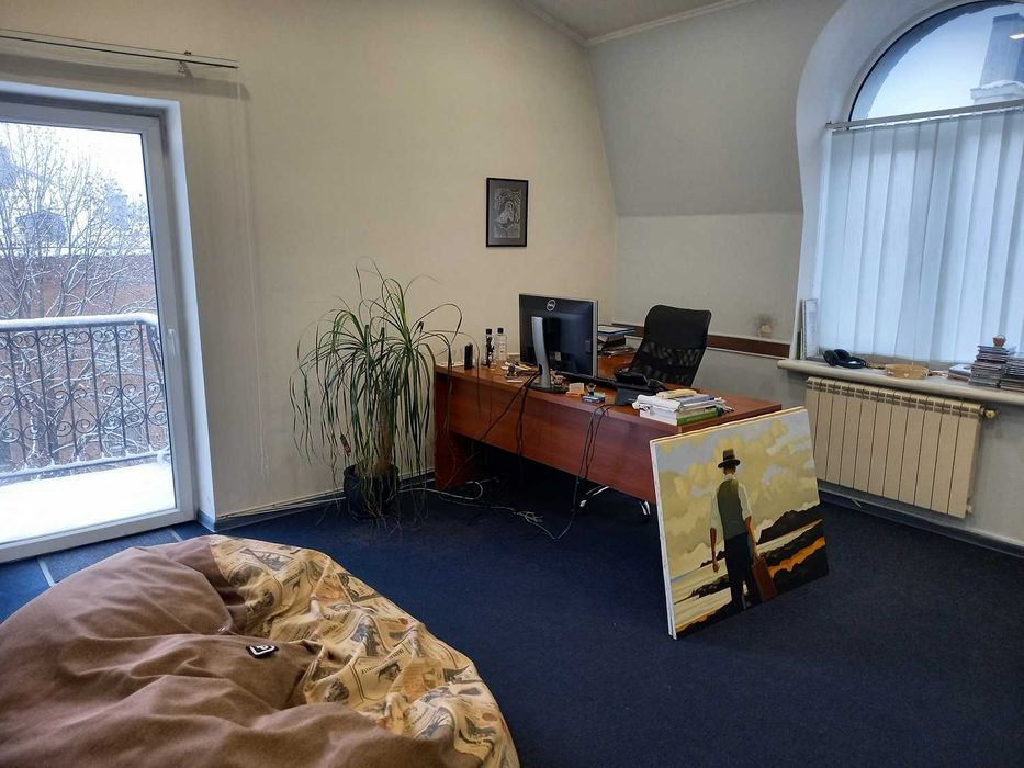 Ярославів Вал 21-Г  Центр Золоті Ворота Простора (229 кв м)