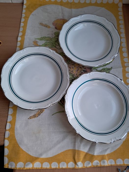 Porcelana Wałbrzych 3 talerze