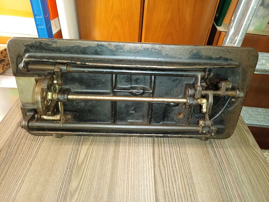 Maquina Costura Singer - 16K33