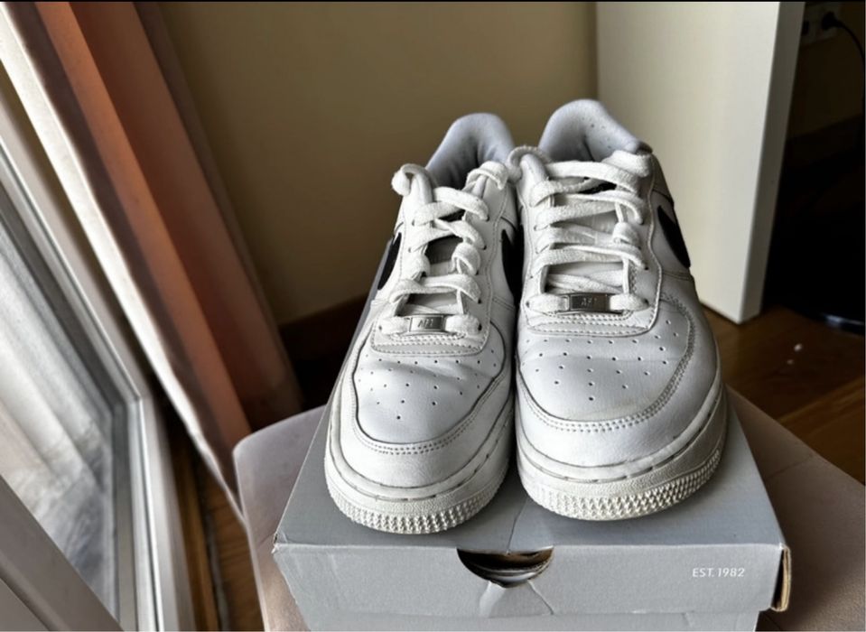 Nike Air Force 1'07 Branco e Preto