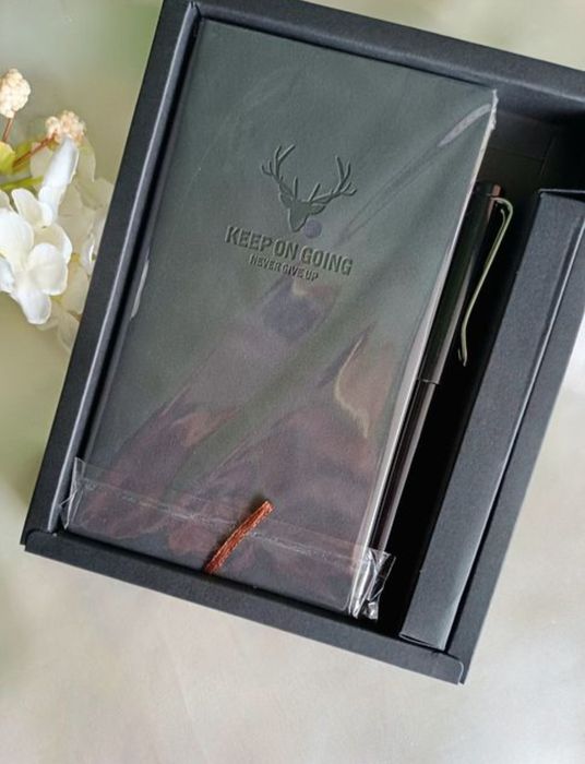 Notes dziennik notatnik - Zestaw prezentowy- Wieczne pióro.