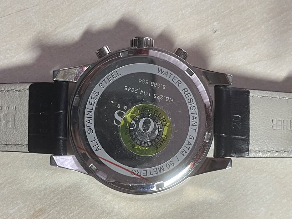 Годинник Boss