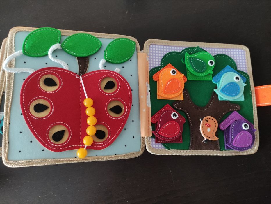 Książeczka sensoryczna MONTESSORI Książka Filcowa Edukacyjna 3D