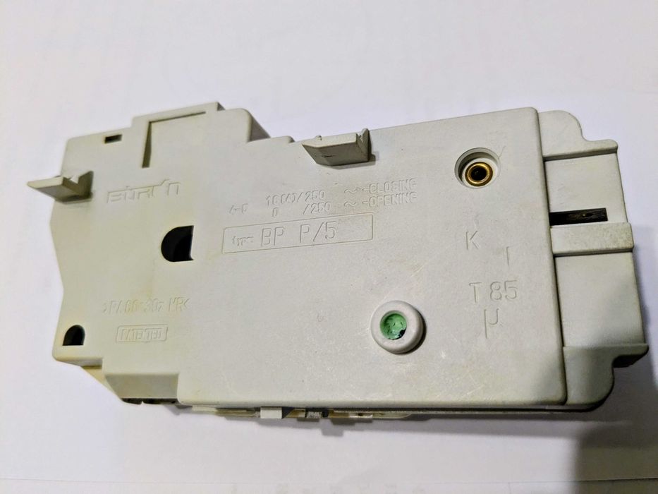 Замок люка (УБЛ) пральної машини Whirlpool AWT 2295 б/в