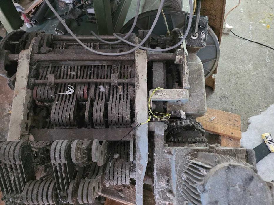 Industrial -Teares, esquinadeiras, maquinas industriais para Texteis