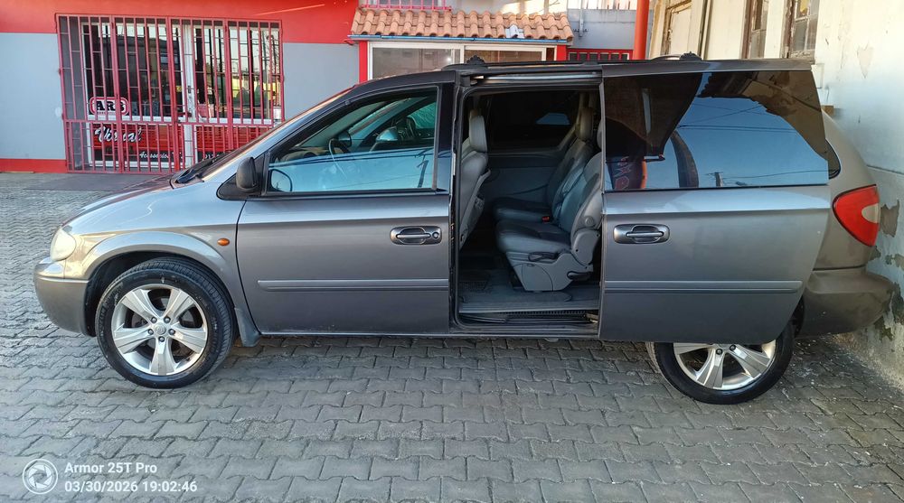 Chrysler Voyager 2.8 CRD 150 cv Automática 7lugares