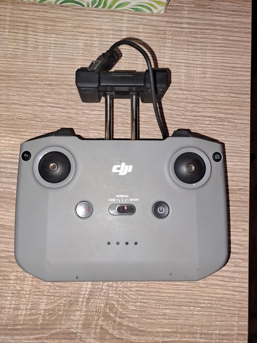 Pilot dji model AC231