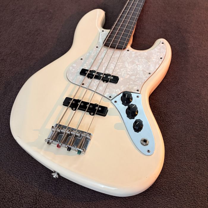 Fender Jazz Bass Fretless (2007) + Pickups Custom Shop