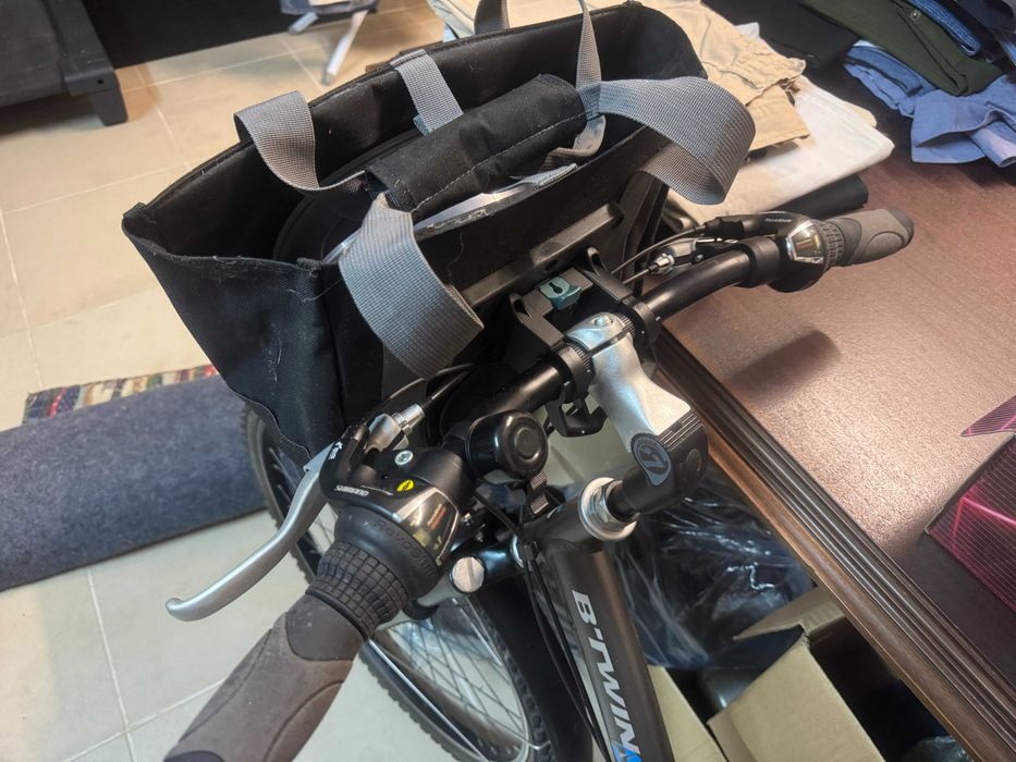 Bicicleta urbana ou de senhora da Decatlhon com suspensão total  - COMO NOVA