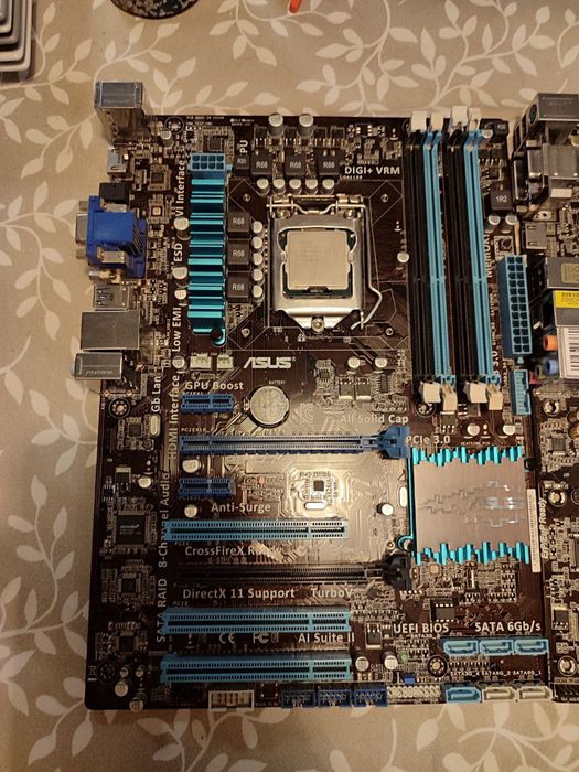Материнская плата socket 1155.  Intel i5, i3. Ddr3
