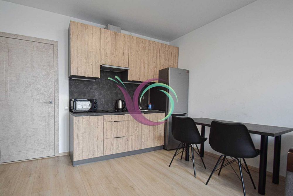 1-к. квартира-студія з ремонтом та і/о в центрі за вул. Замонастирська