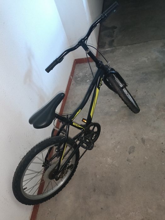 55€ bicicleta roda 20 pegar e andar