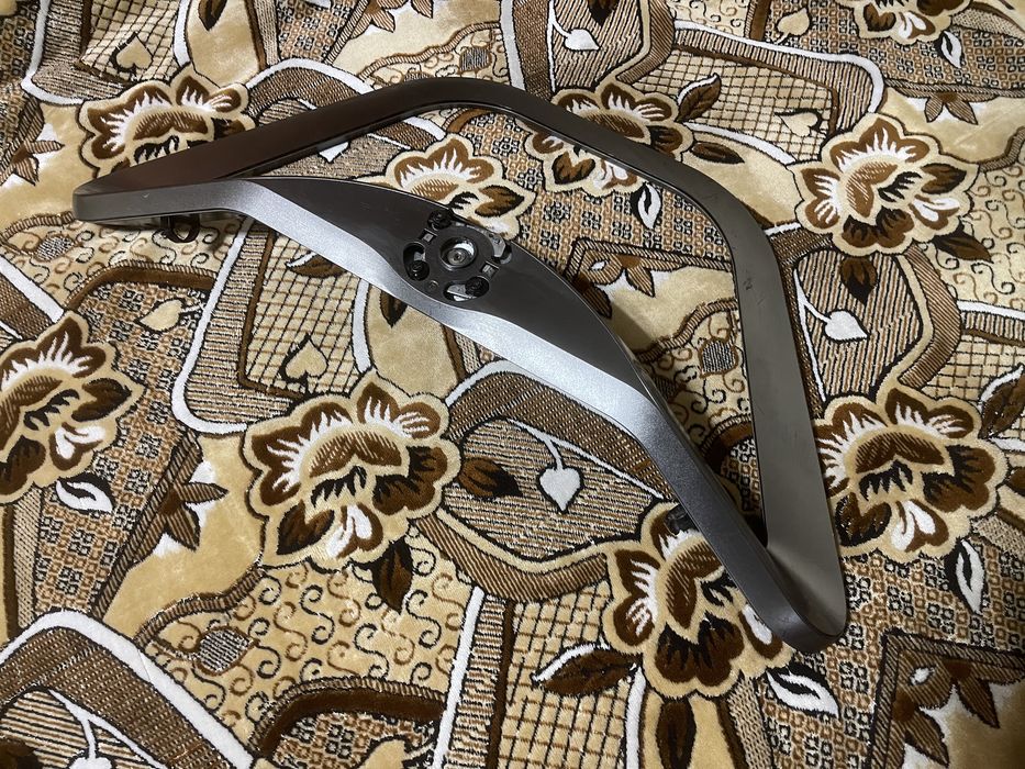 Настольная подставка для телевизора LG серий 42/47LM или 42/47LA