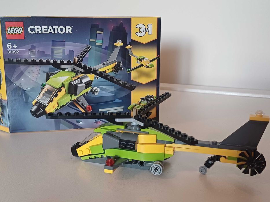Zestaw LEGO Creator 3w1 31092 Przygoda z helikopterem