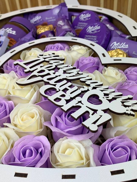 Набір солодощів – подарунок дівчині