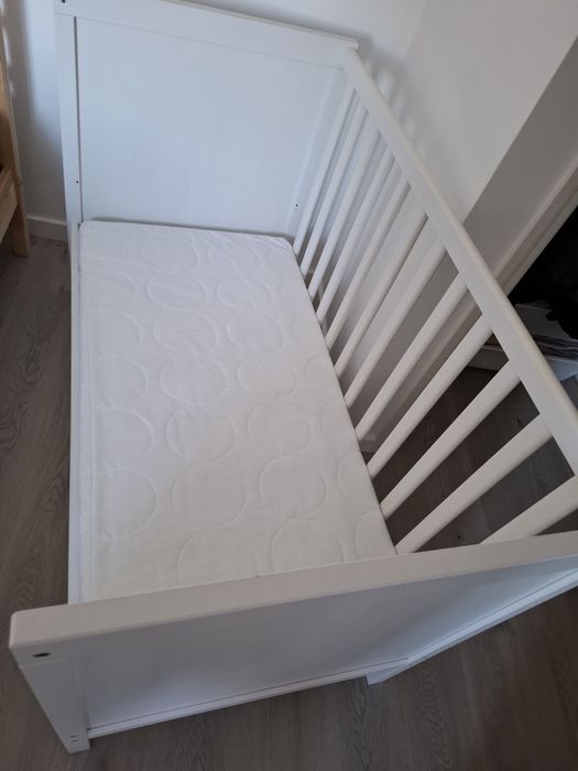 Berço ikea completo + colchão