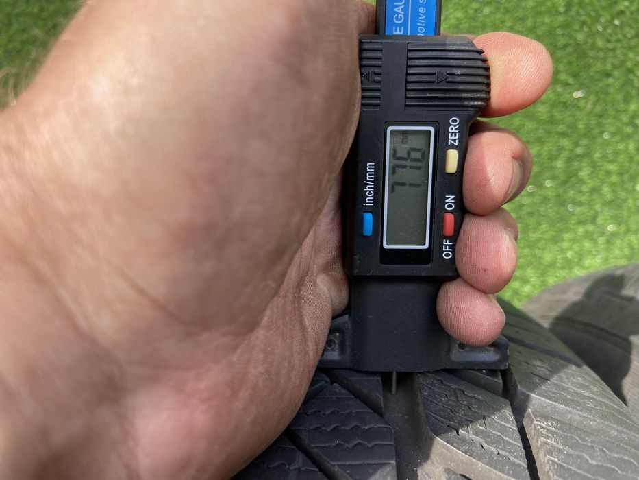 Резина Шини 215/65 R17 Vredestein Wintrac Pro