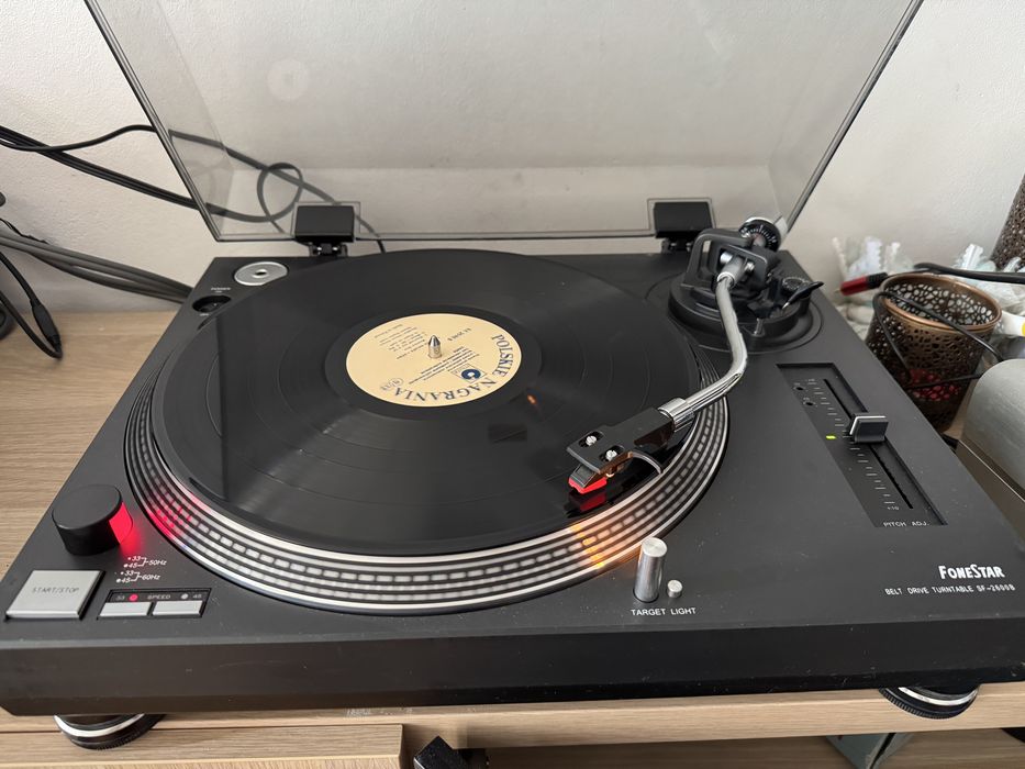Gramofon fonestar sf-2600B