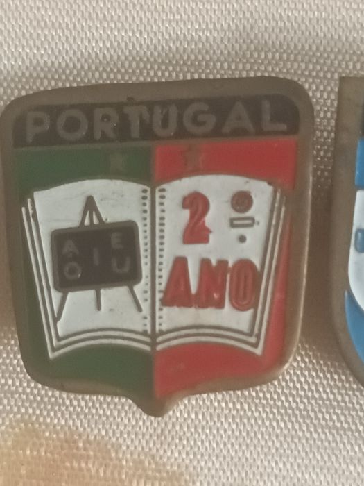Pins vários colecionáveis