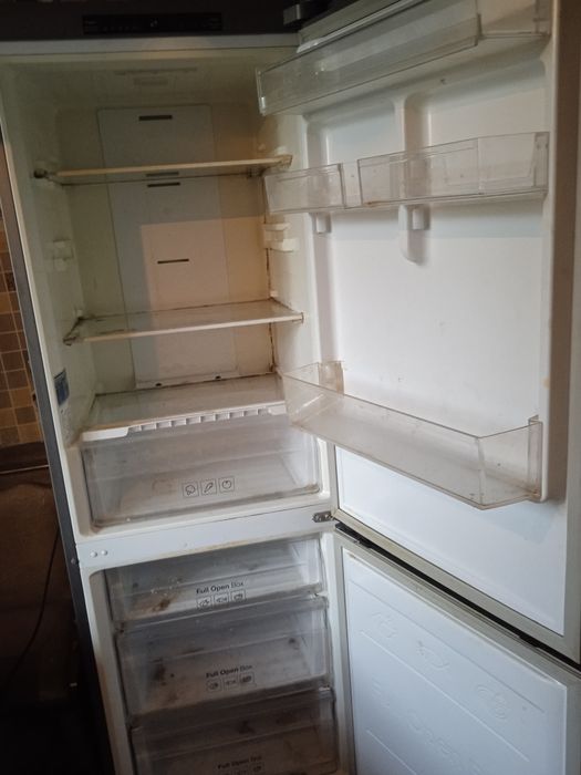 Продам холодильник Самсунг