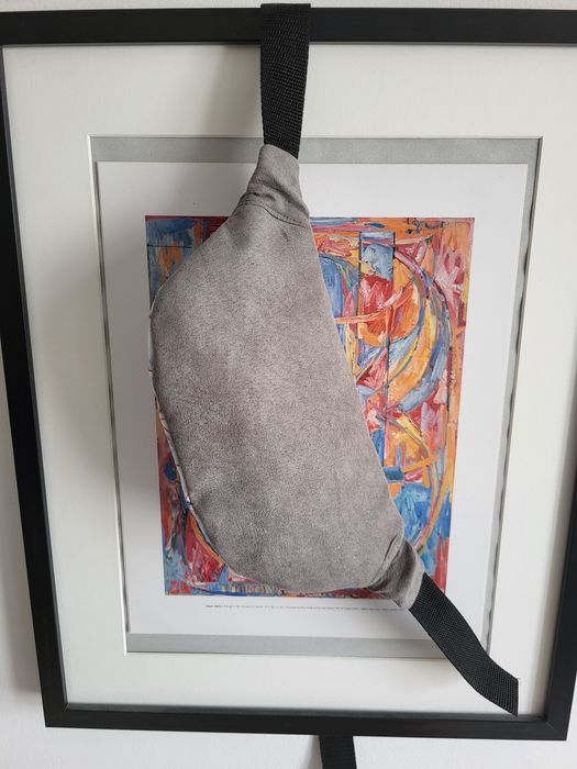 FenkoweŚcieżki Średnia nerka marmurkowa z szarym nubukiem