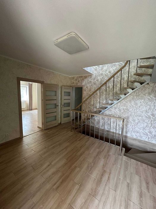 Довгострокова оренда будинку, масив Електроніка