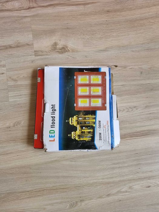 Światło LED 300W