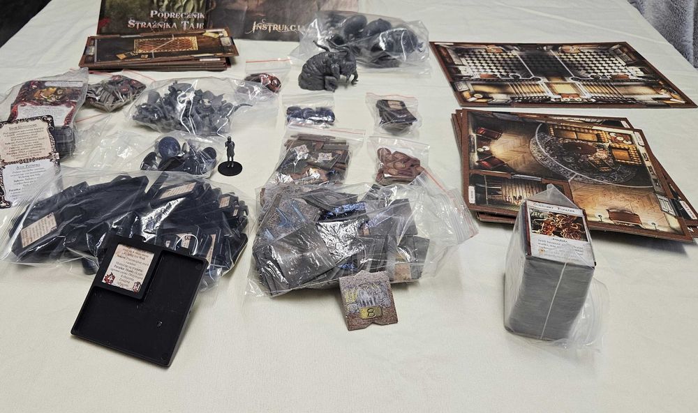 Posiadłość Szaleństwa PL - 1 edycja - H.P. Lovecraft - gra planszowa