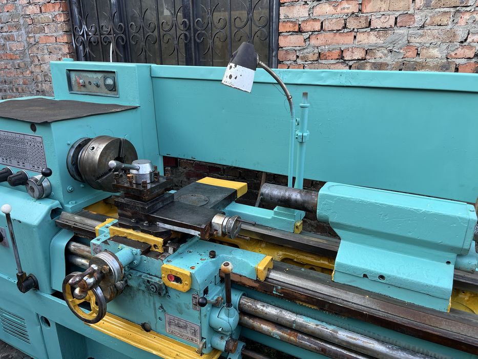 Токарний станок 16к20