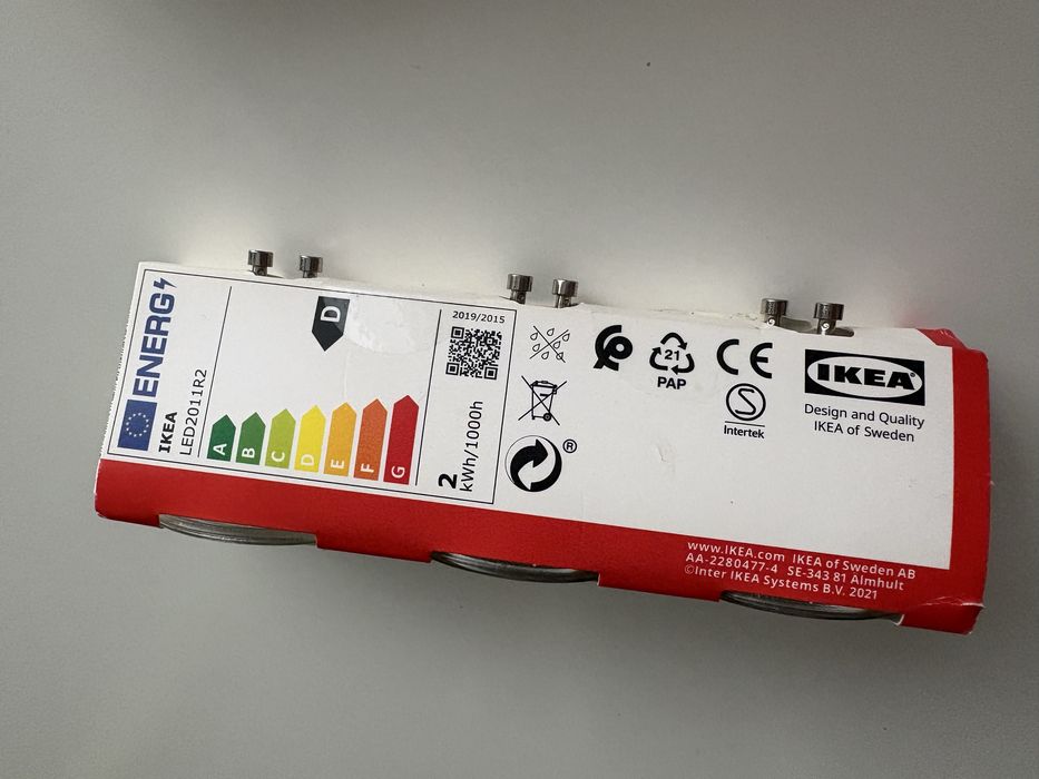 Projetor de teto+ com três lâmpadas. IKEA.