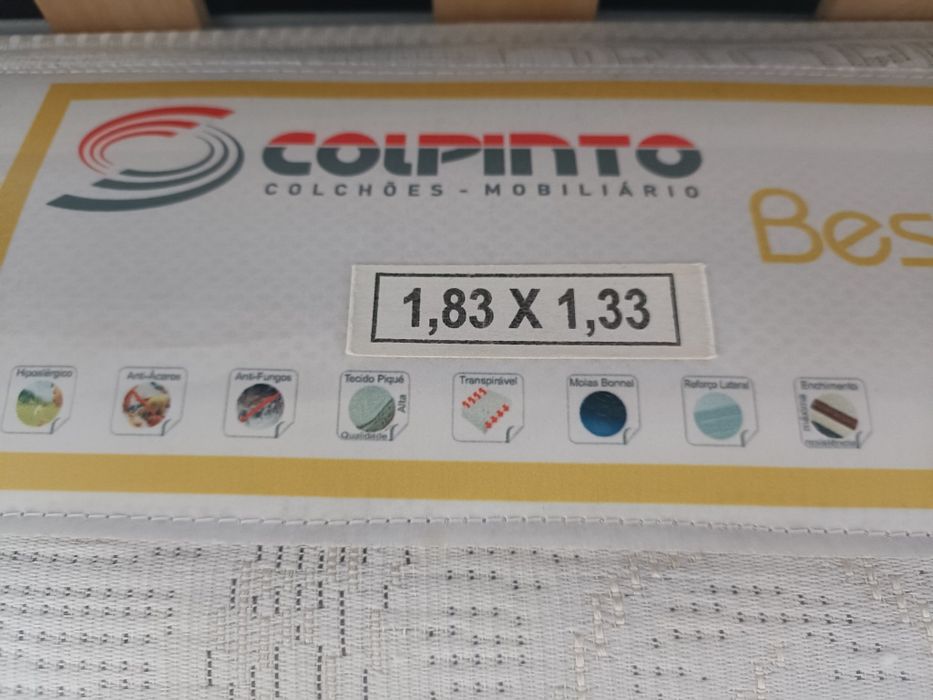 Cama de casal com colchão e estrado